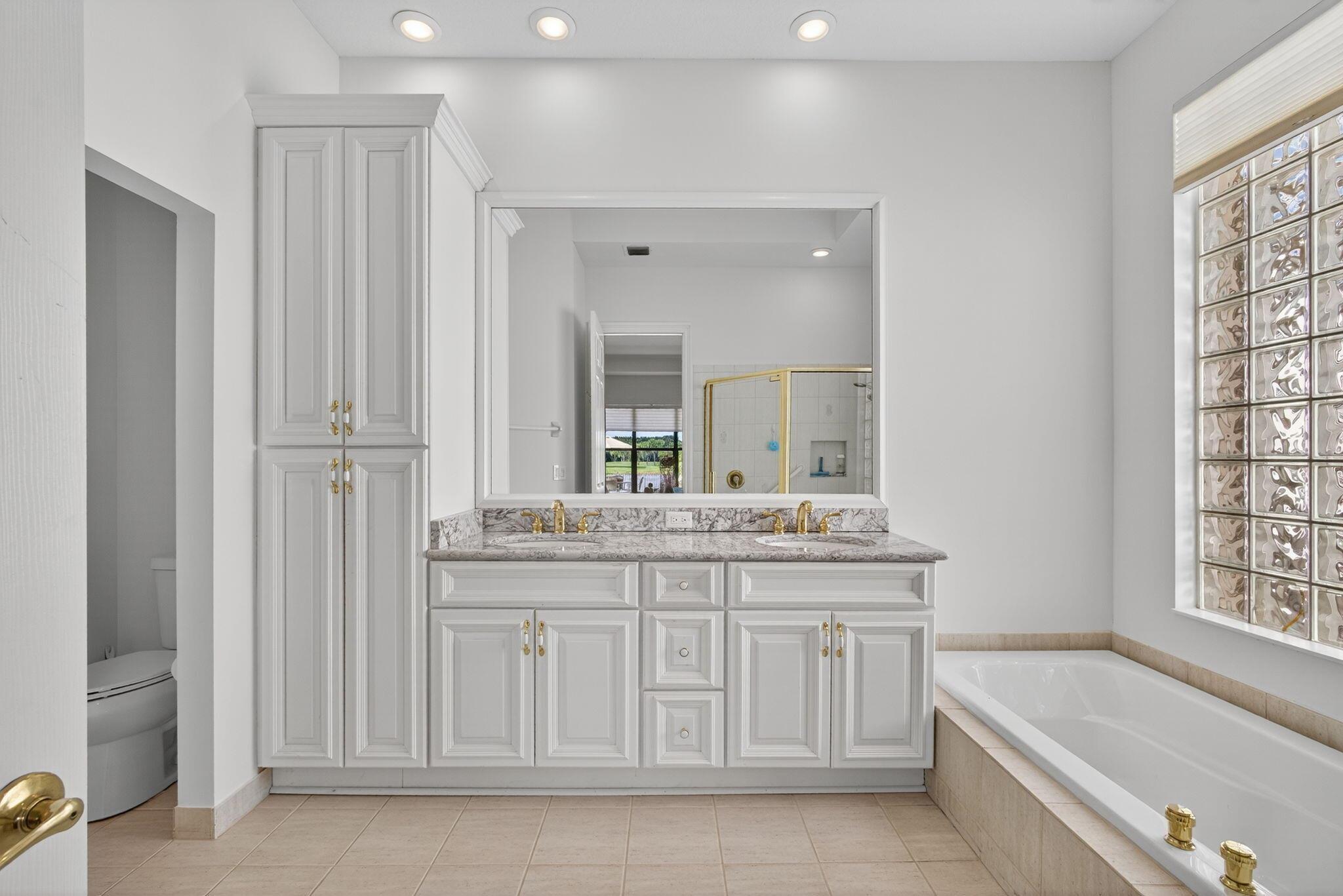 IBIS GOLF AND COUNTRY CLU - Residential