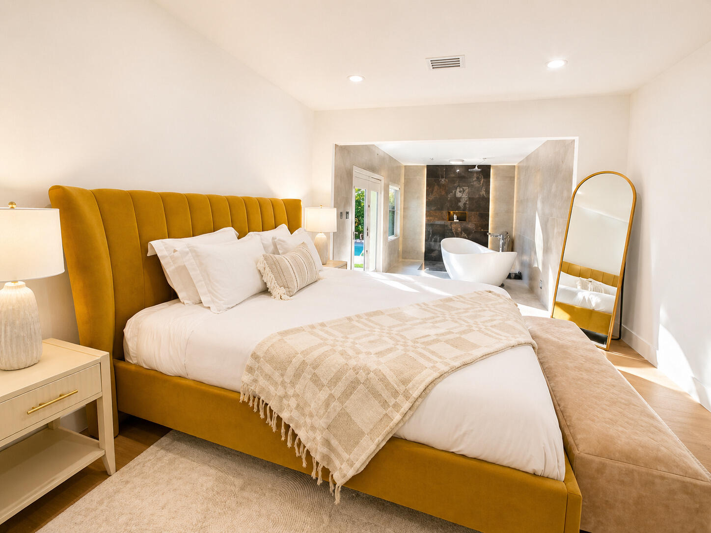 RIO VISTA ISLES - Residential