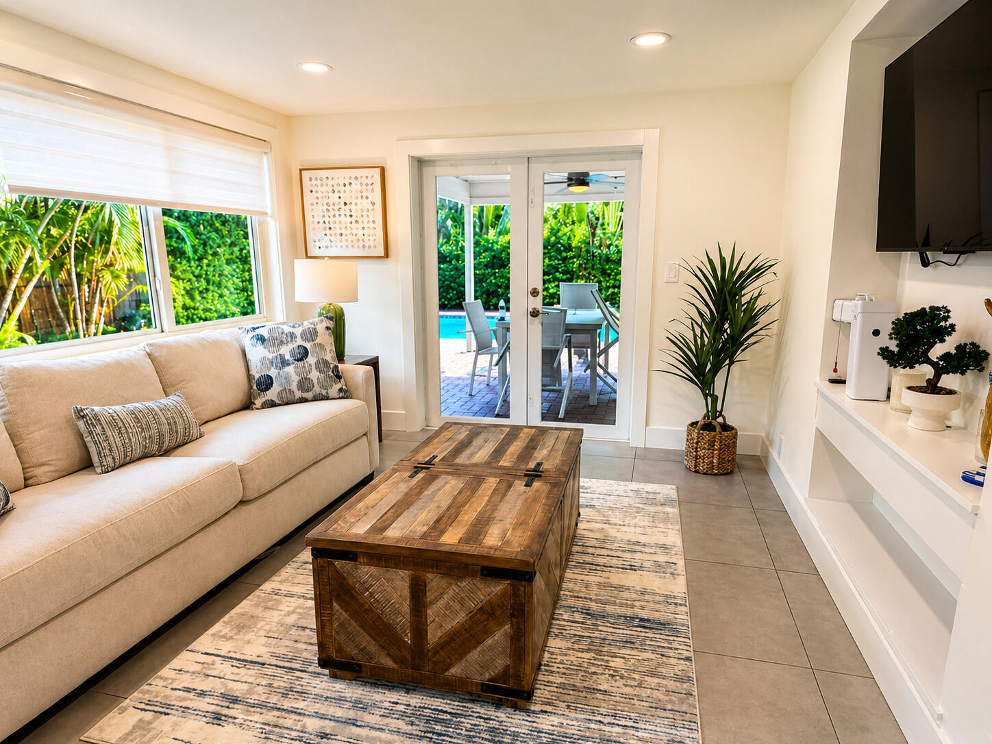 RIO VISTA ISLES - Residential