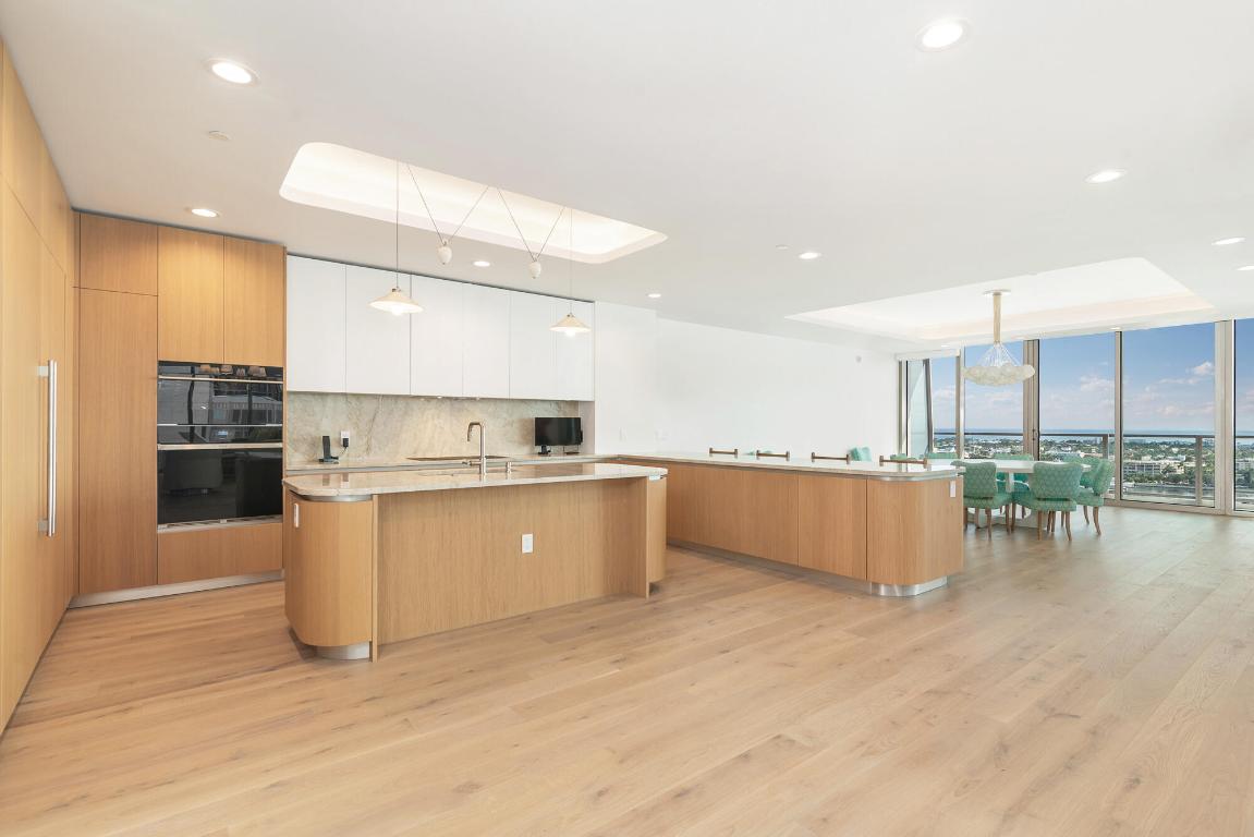 View photos, virtual tours, details... 1333 S Flagler Drive 1502