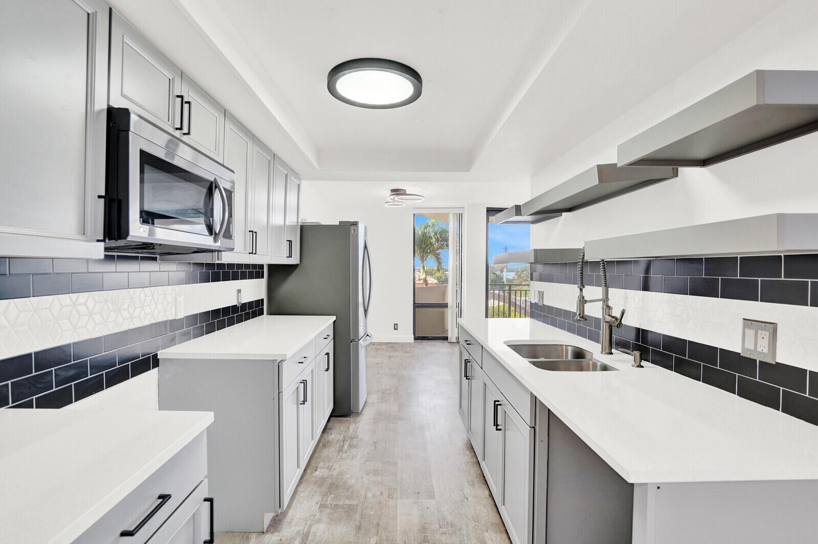 SEAGRAPE CONDO - Residential