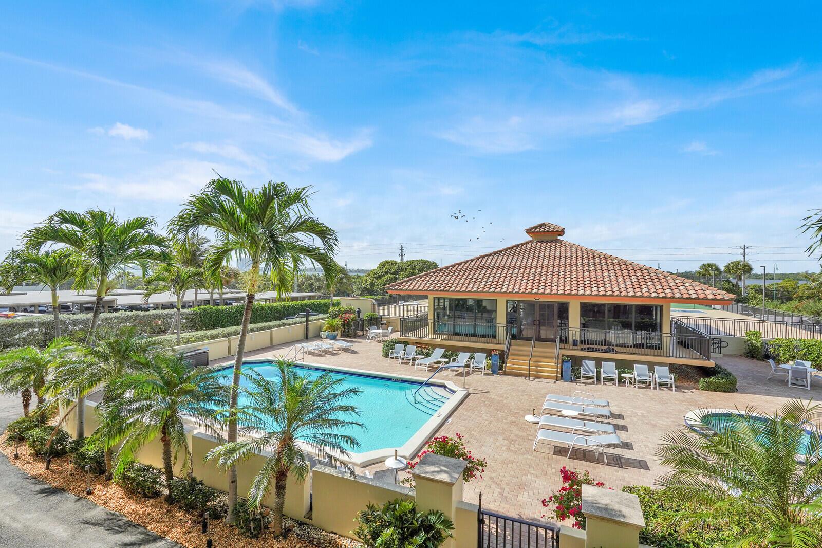 SEAGRAPE CONDO - Residential