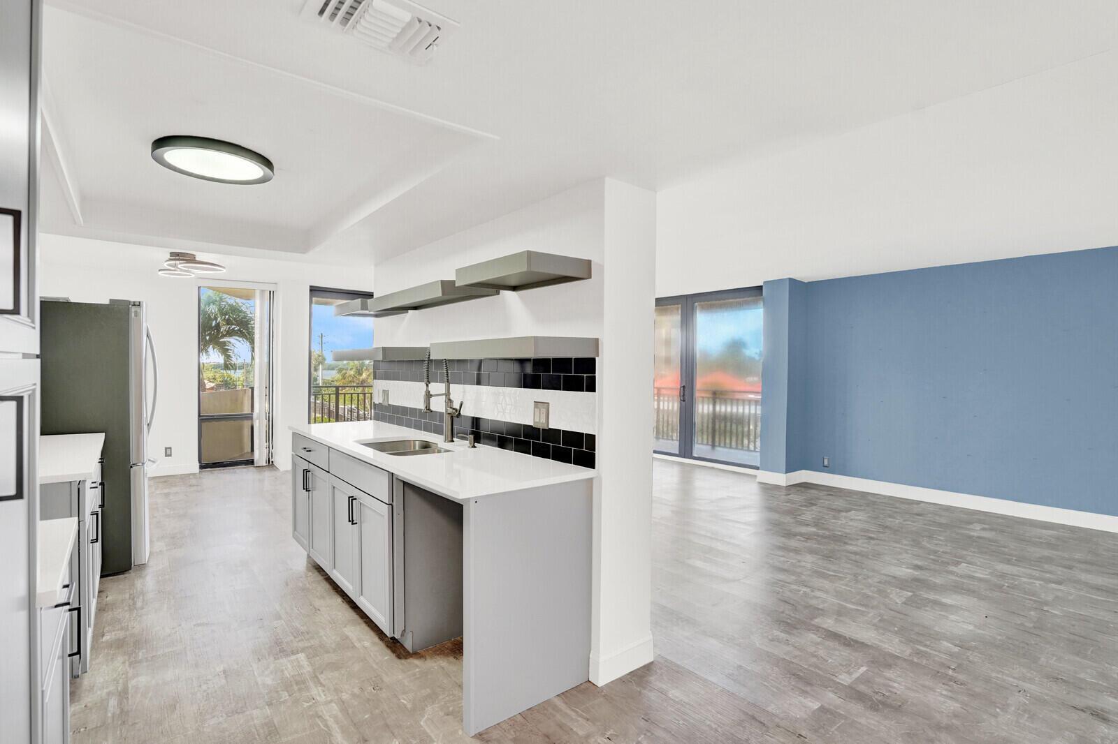 SEAGRAPE CONDO - Residential