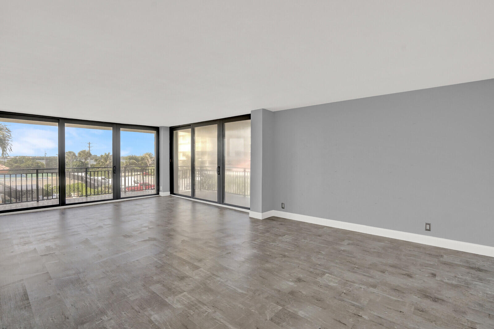 SEAGRAPE CONDO - Residential