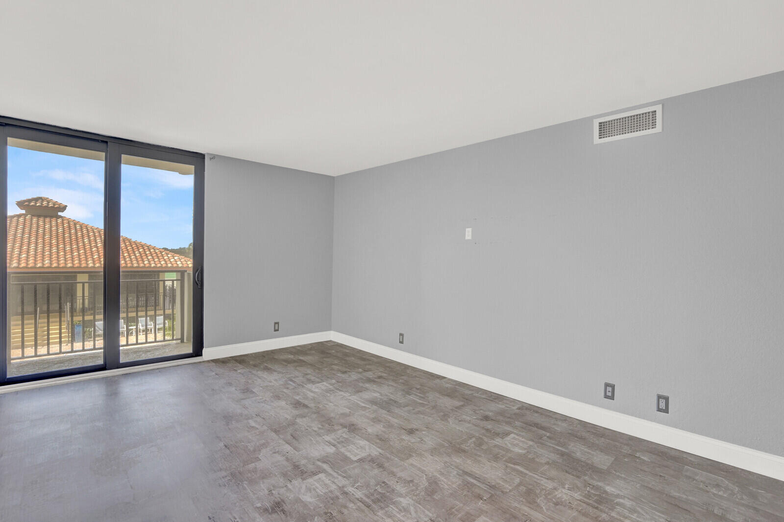 SEAGRAPE CONDO - Residential