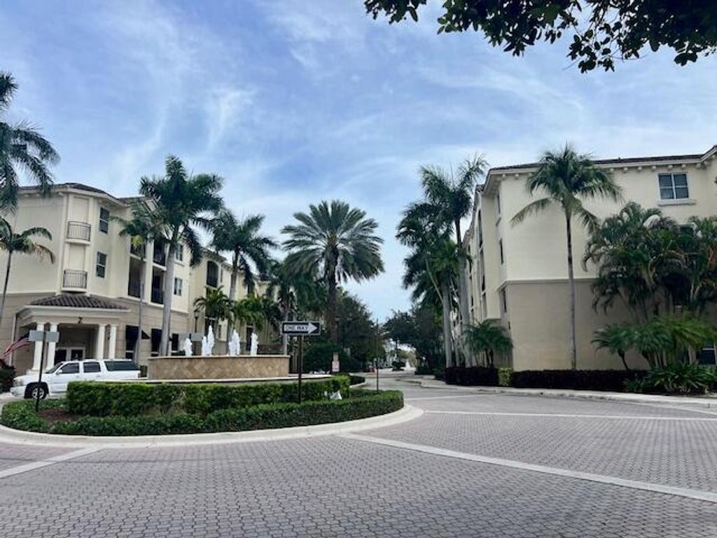 Photo of 4 Renaissance Way #212, Boynton Beach, FL 33426 (MLS # R10987297)