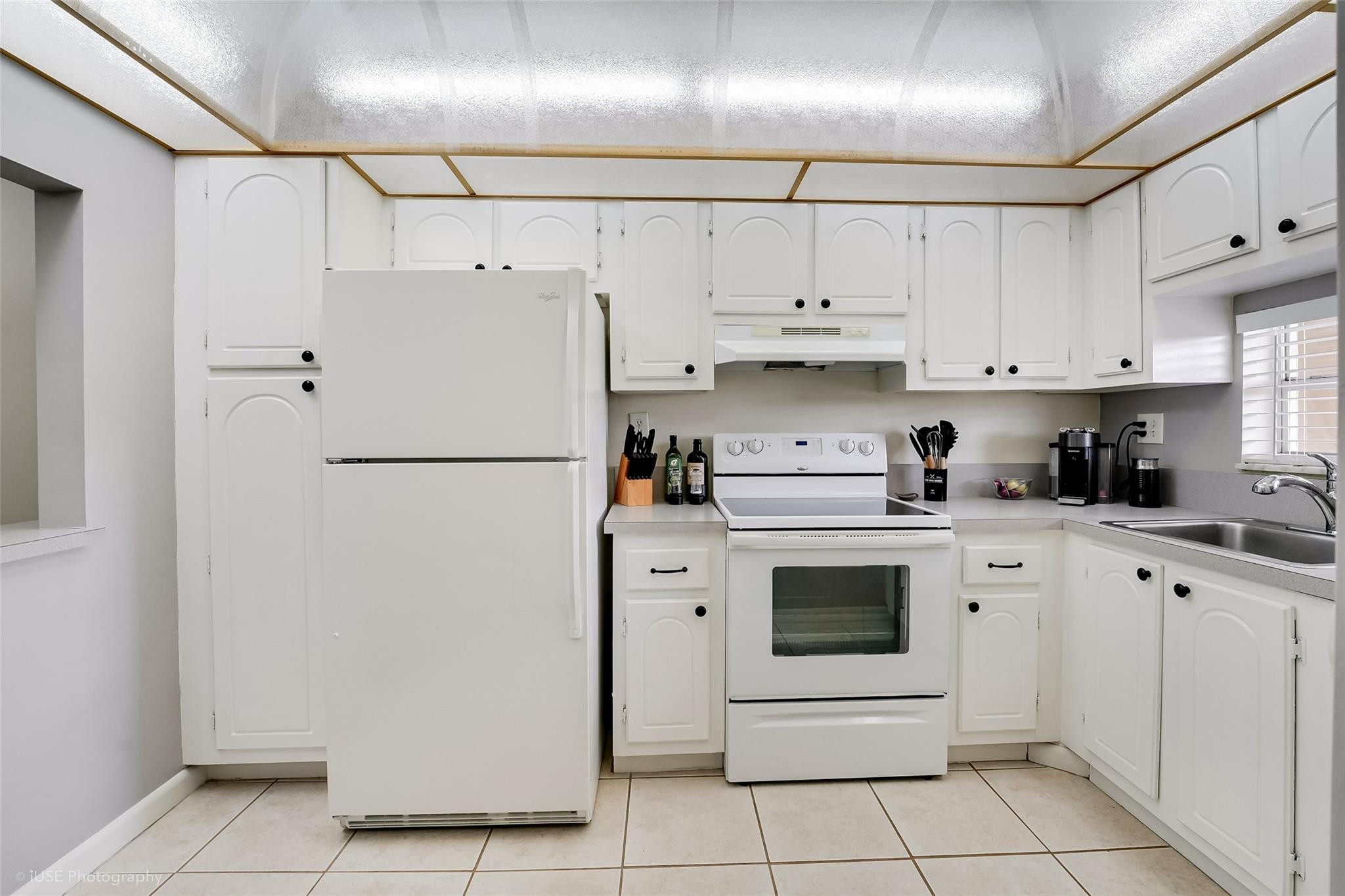 HOLLYBROOK GOLF AND TENNI - Residential