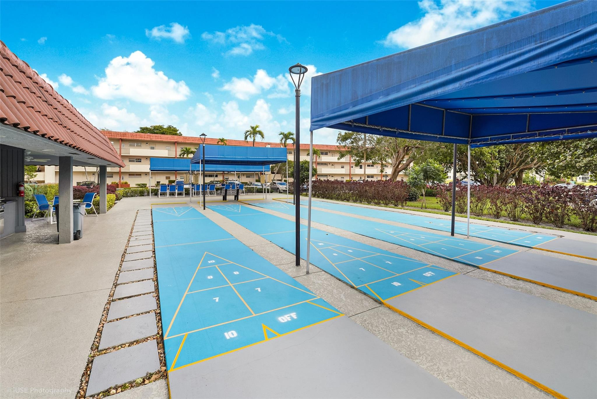 HOLLYBROOK GOLF AND TENNI - Residential