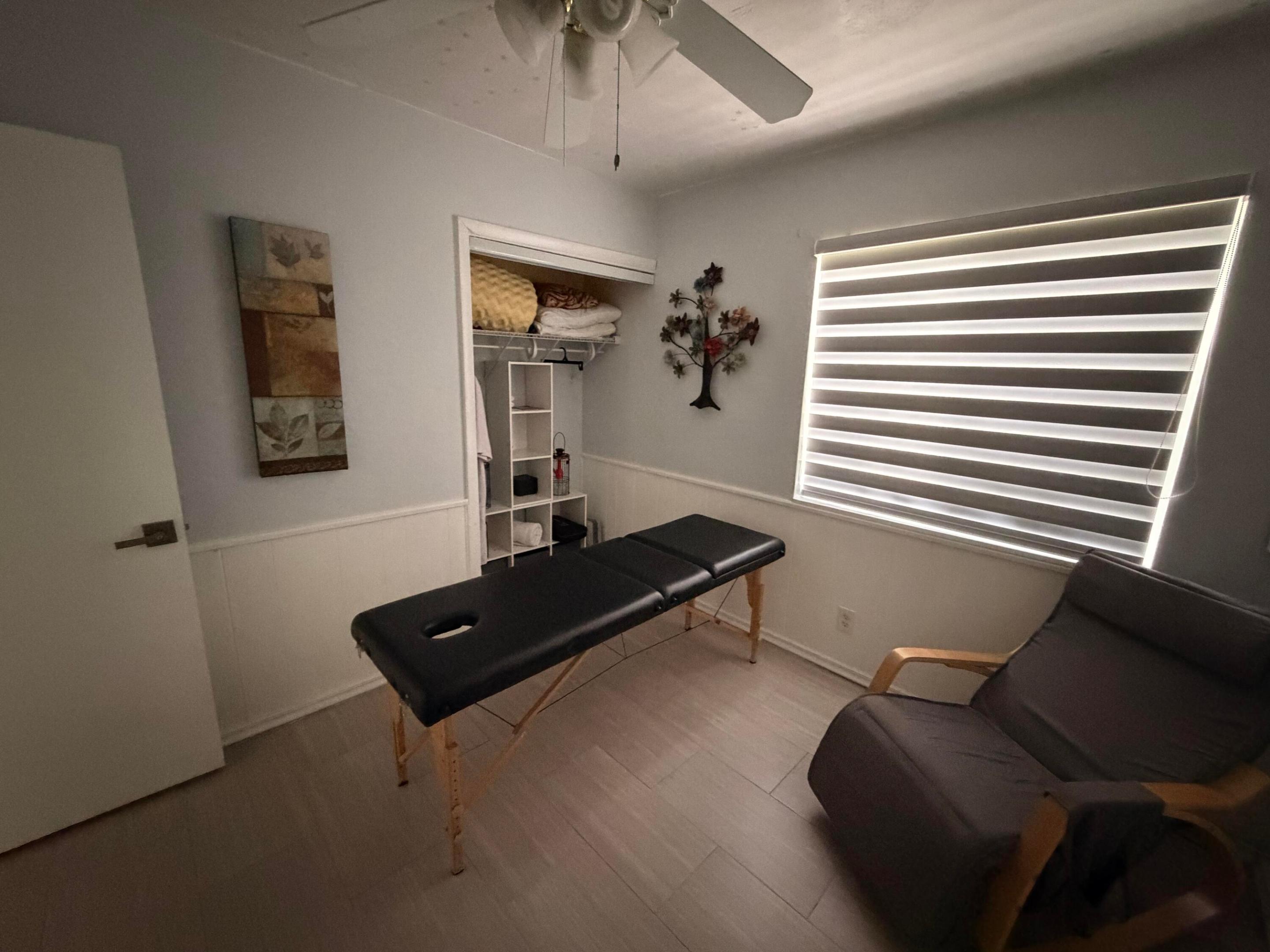 BROADVIEW COUNTRY CLUB - Residential