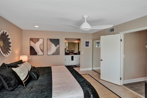 Tiny photo for 5577 Ainsley Court, Boynton Beach, FL 33437 (MLS # B26069992)