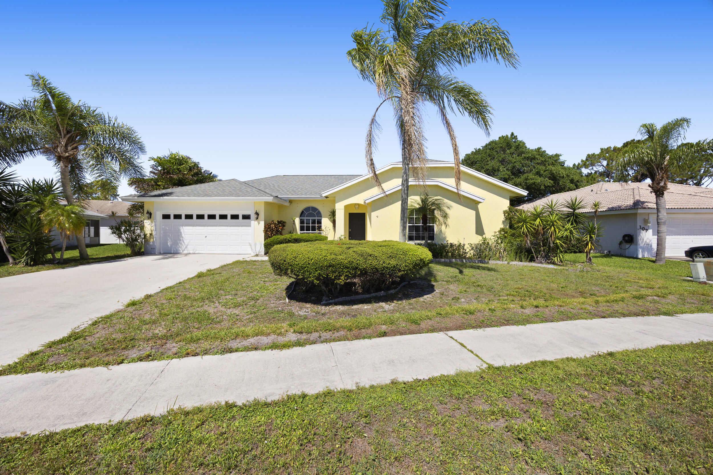 Properties 105 Monterey Way
