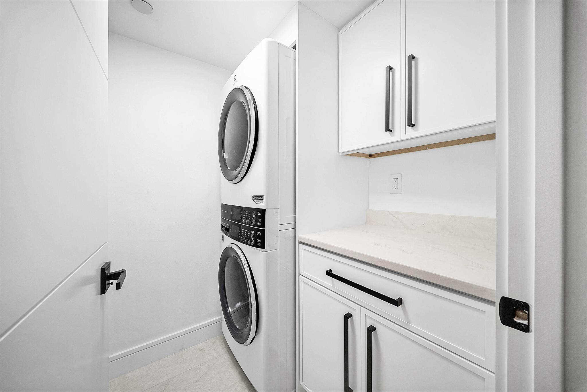 PLAZA OF THE PALM BEACHES - Residential