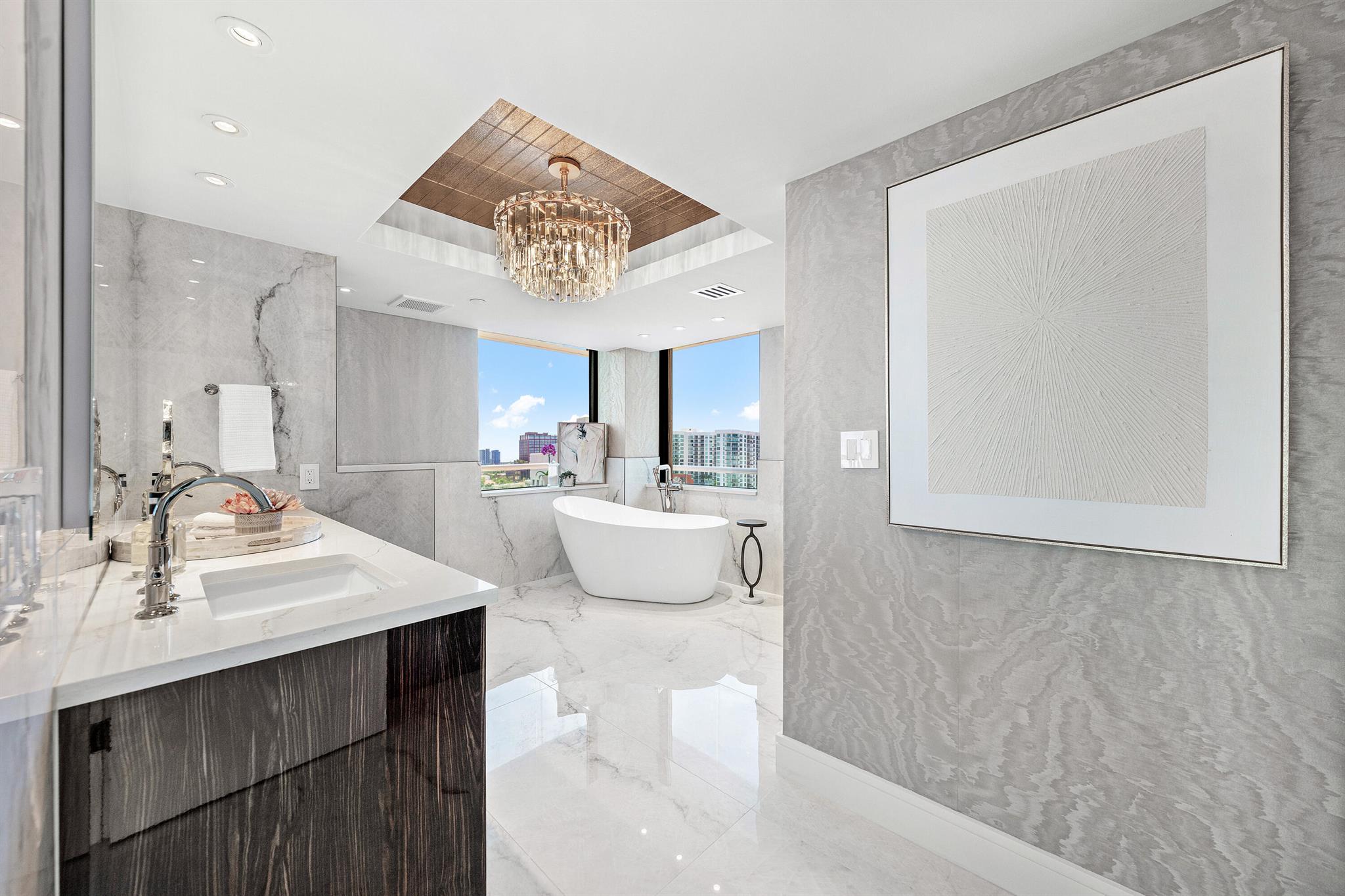 PLAZA OF THE PALM BEACHES - Residential