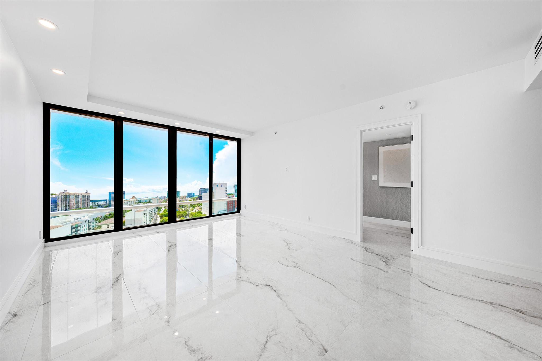 PLAZA OF THE PALM BEACHES - Residential