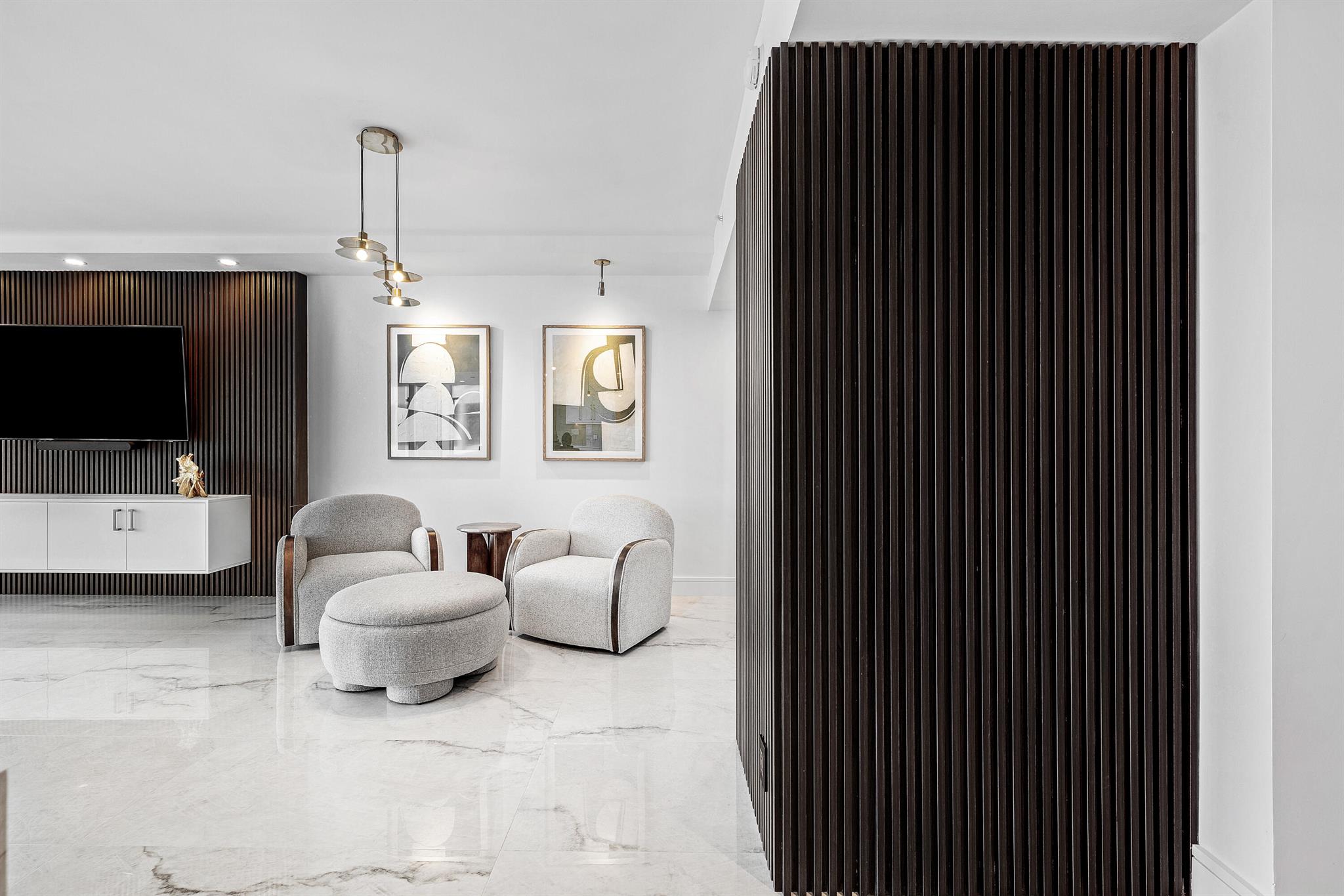 PLAZA OF THE PALM BEACHES - Residential