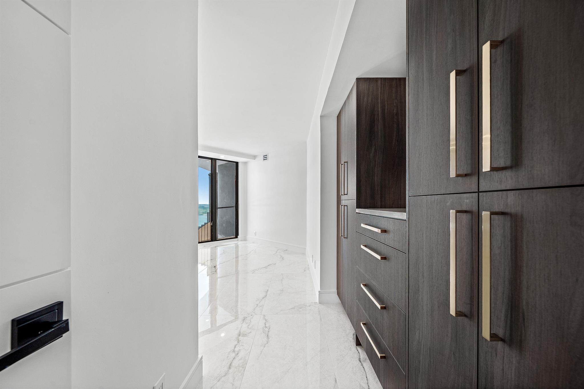 PLAZA OF THE PALM BEACHES - Residential