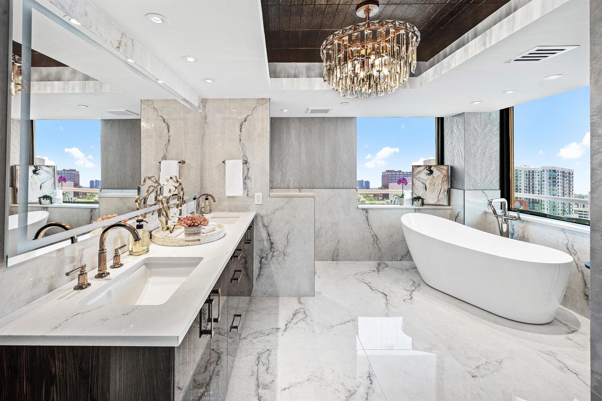 PLAZA OF THE PALM BEACHES - Residential