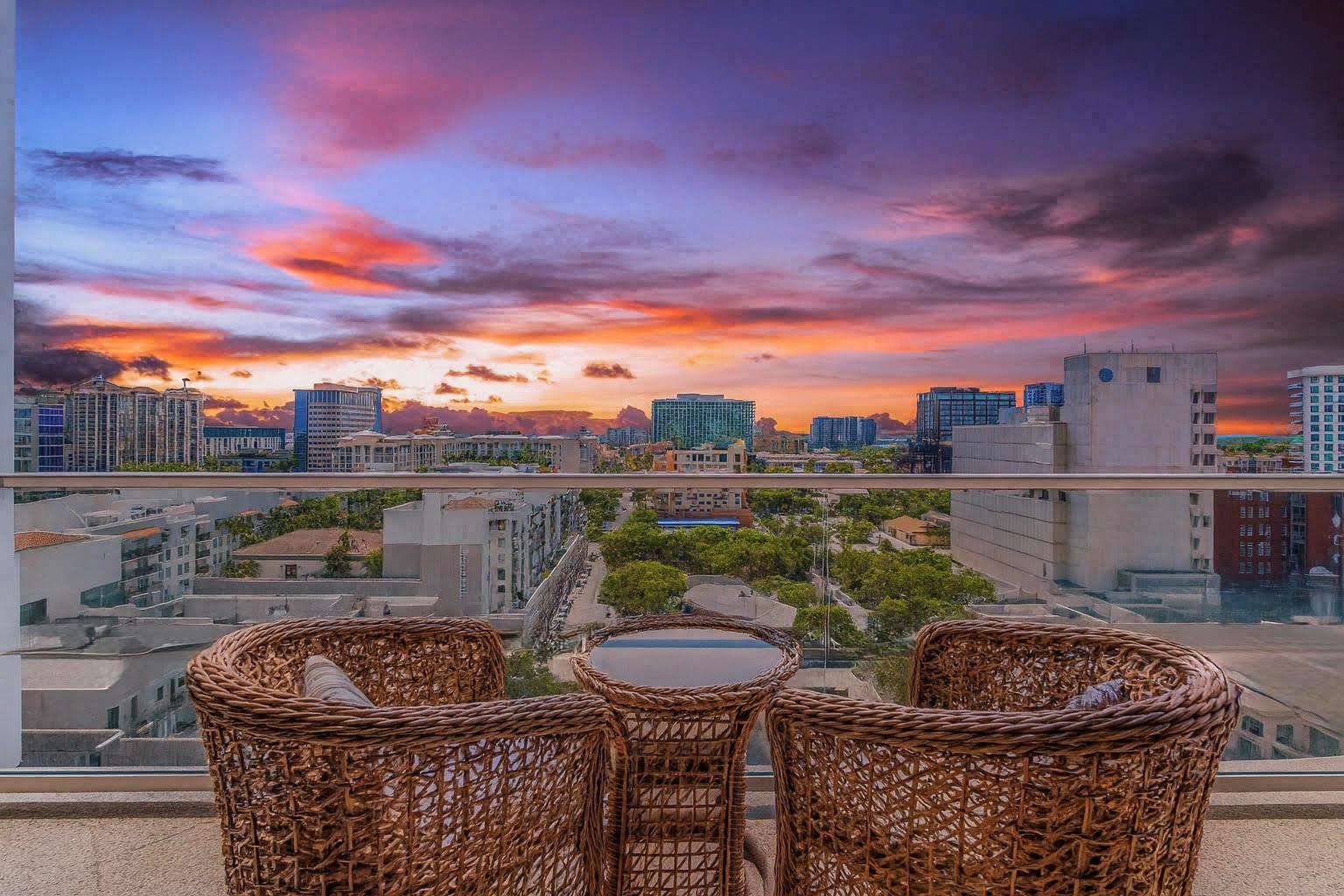 PLAZA OF THE PALM BEACHES - Residential