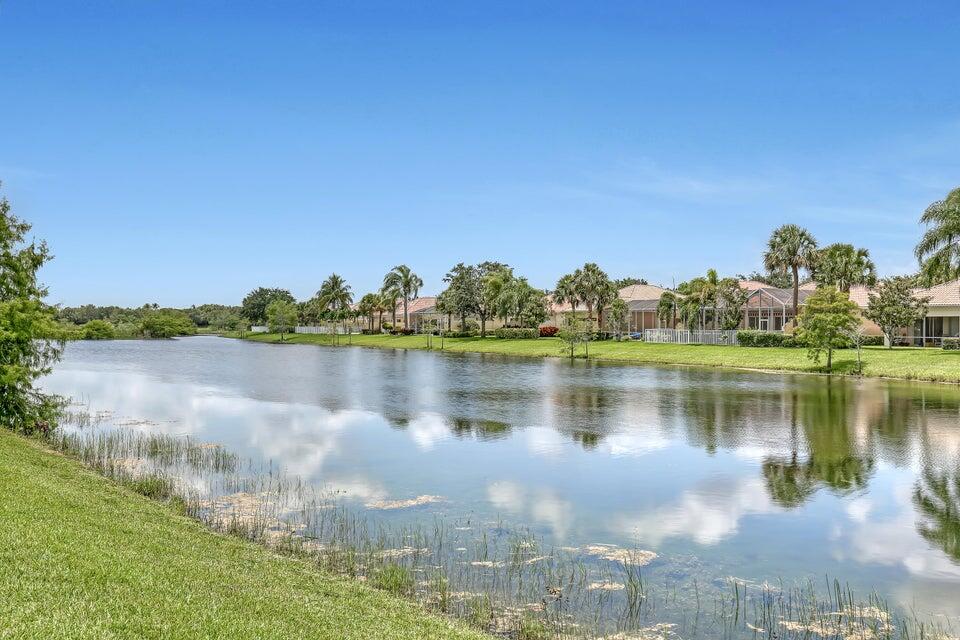 VILLAGEWALK OF WELLINGTON 4 - Residential Lease