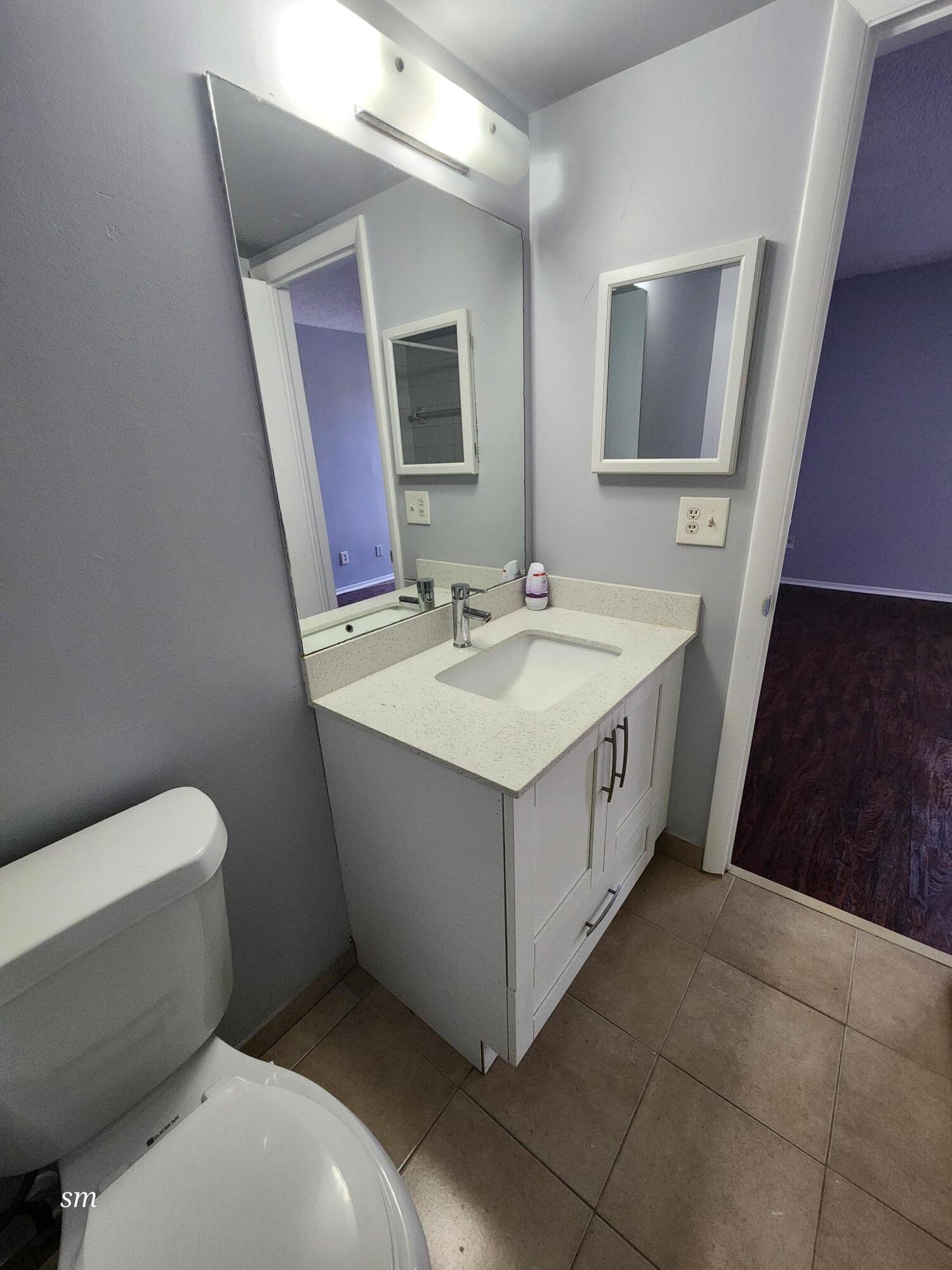 WESTVIEW CONDOMINIUM NO TWO - Residential Lease