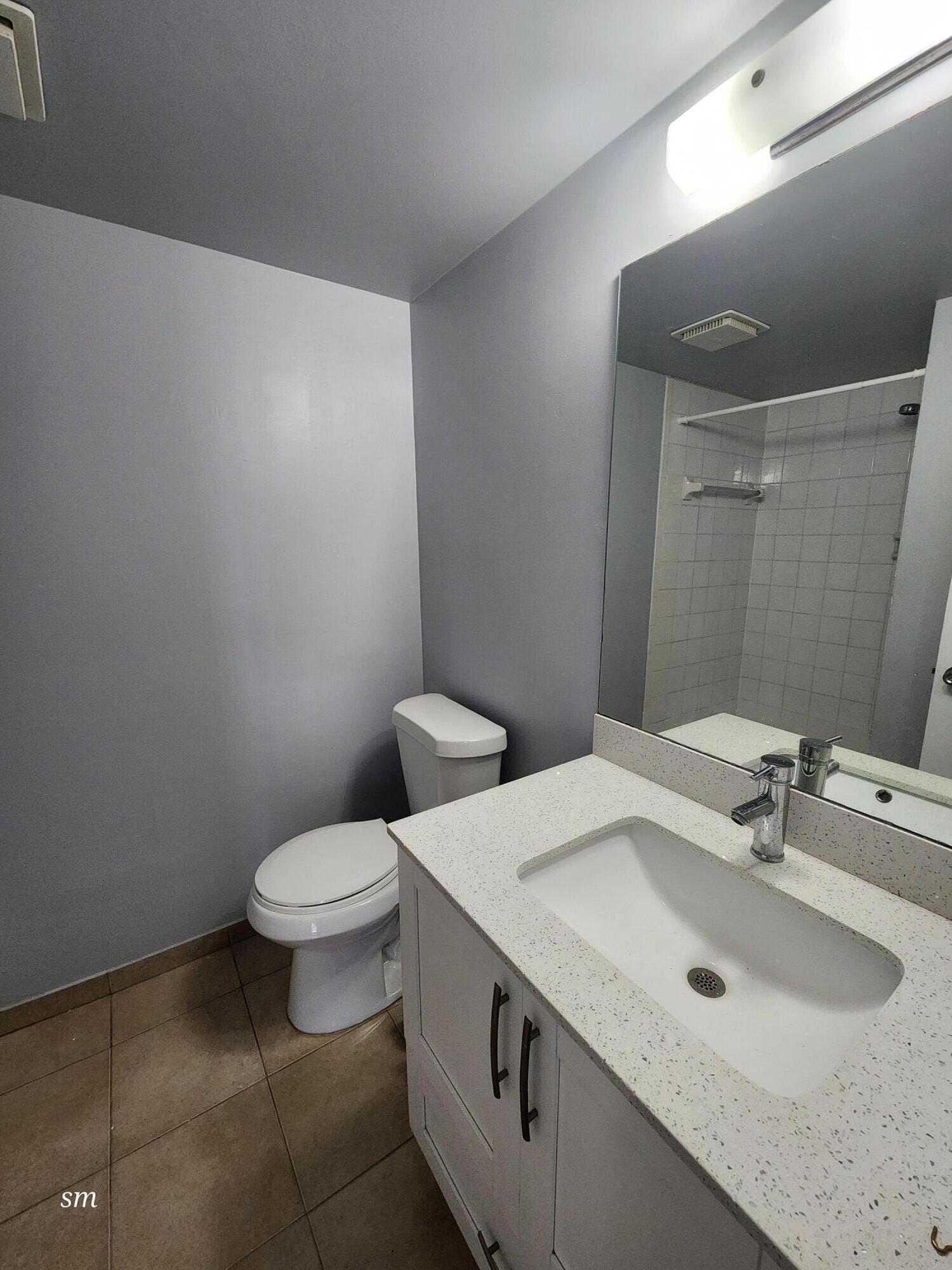 WESTVIEW CONDOMINIUM NO TWO - Residential Lease