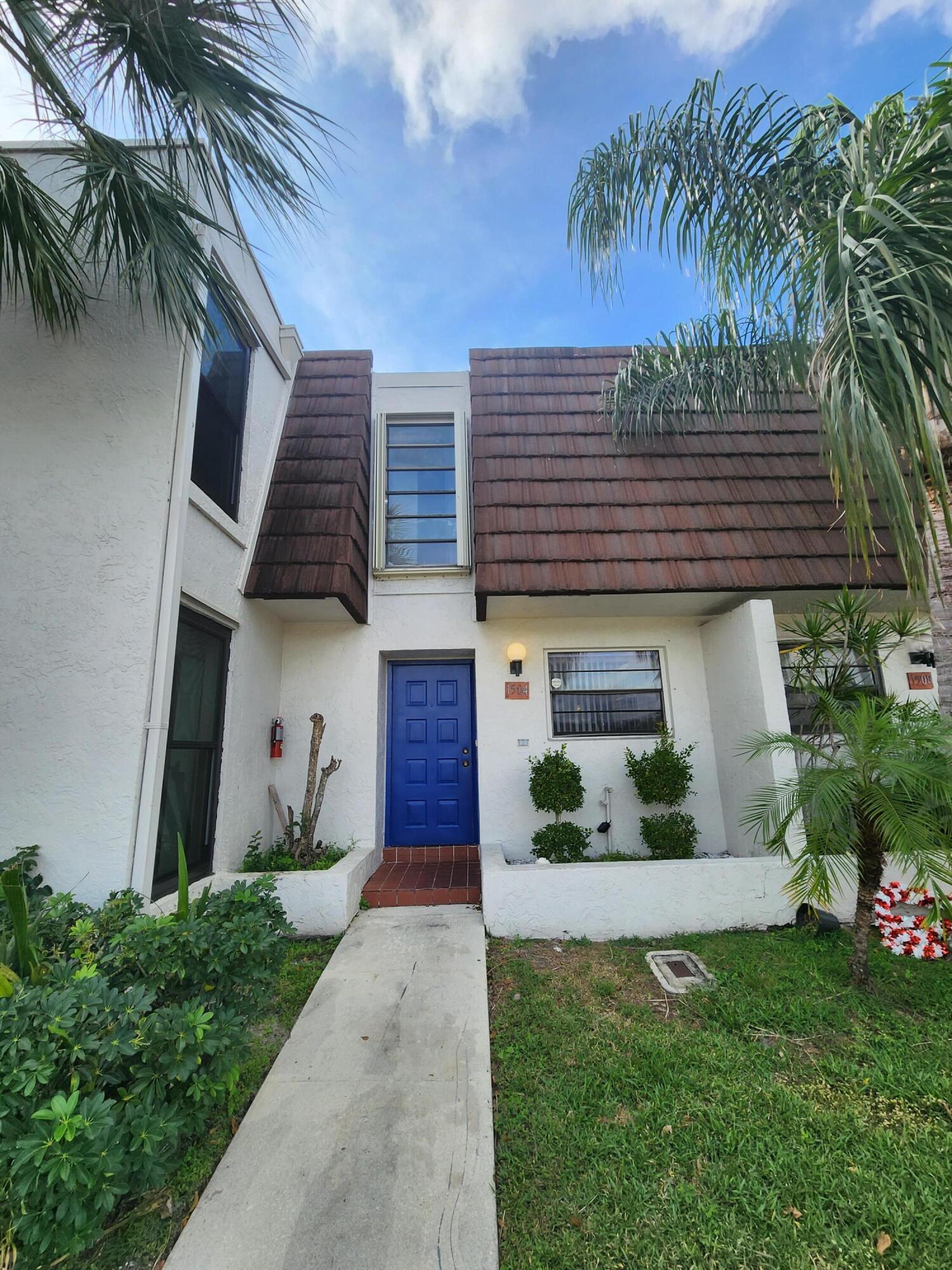 WESTVIEW CONDOMINIUM NO TWO - Residential Lease