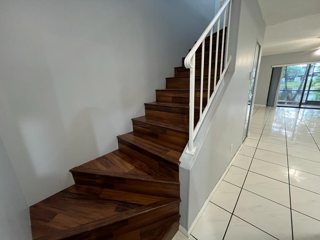 WESTVIEW CONDOMINIUM NO TWO - Residential Lease