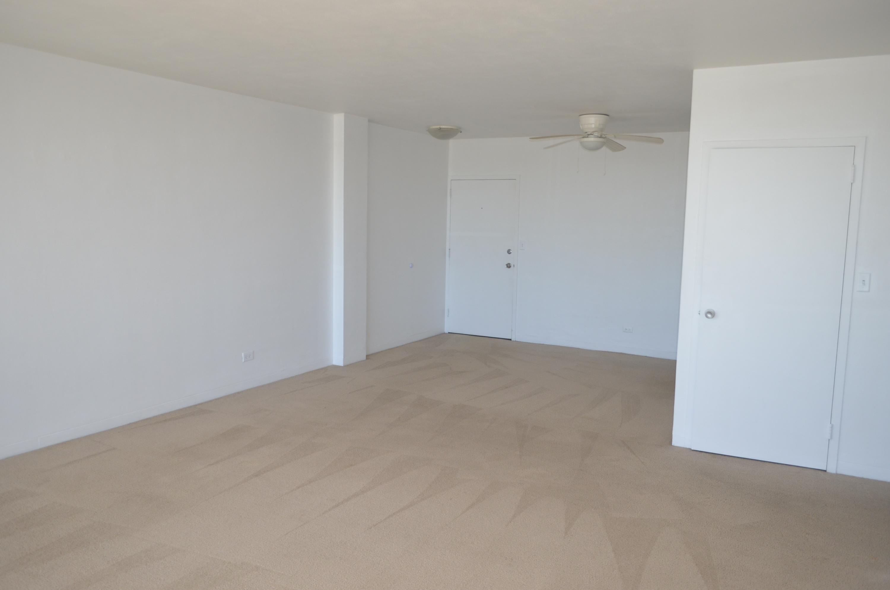 LA FONTANA APTS OF PALM BEACH INC - Residential Lease