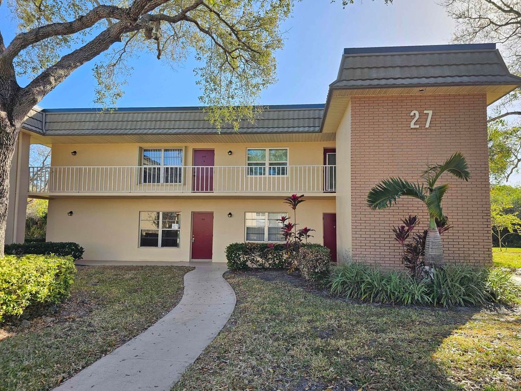 Photo of 27 Vista Gardens Trail #102, Vero Beach, FL 32962 (MLS # R11164767)