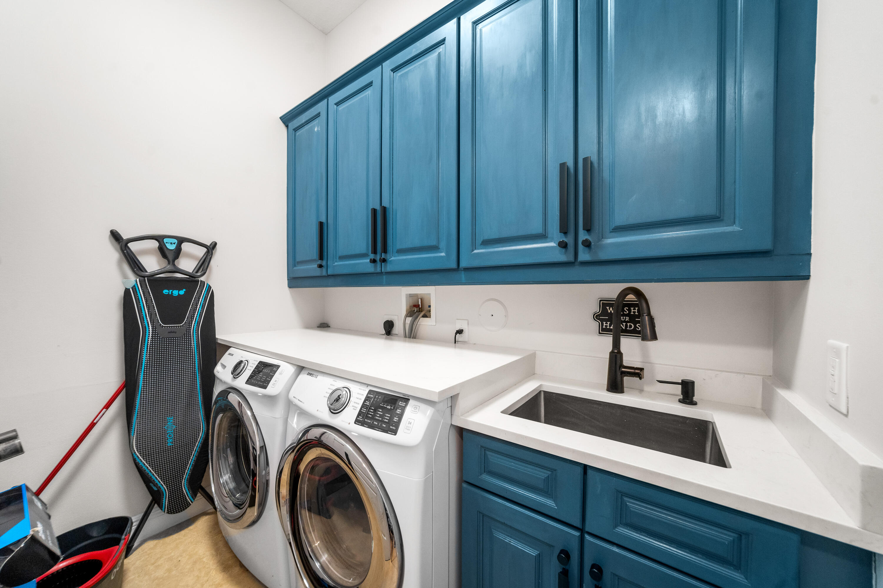 PARKLAND ESTATES 174 69 - Residential