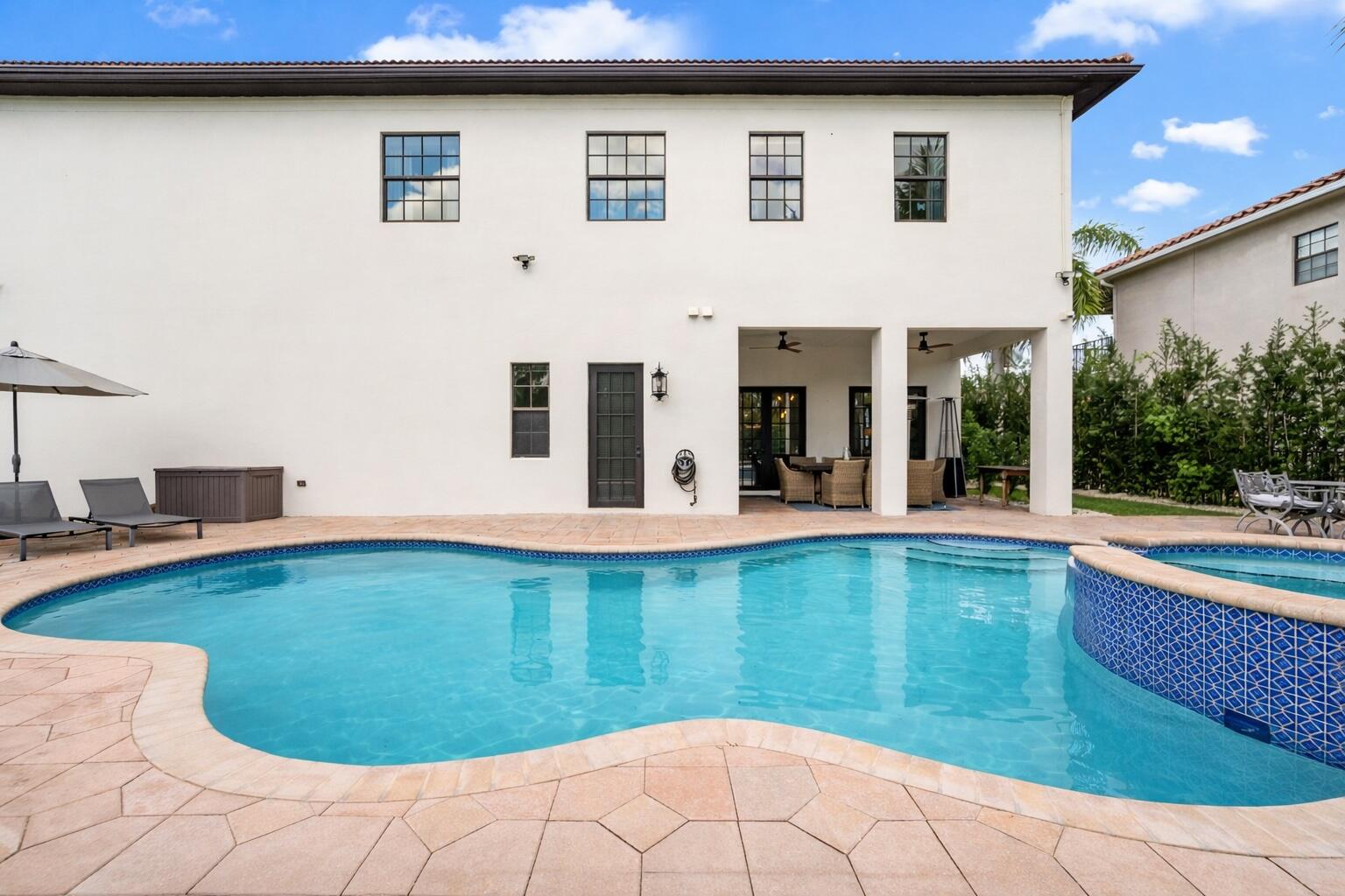 PARKLAND ESTATES 174 69 - Residential