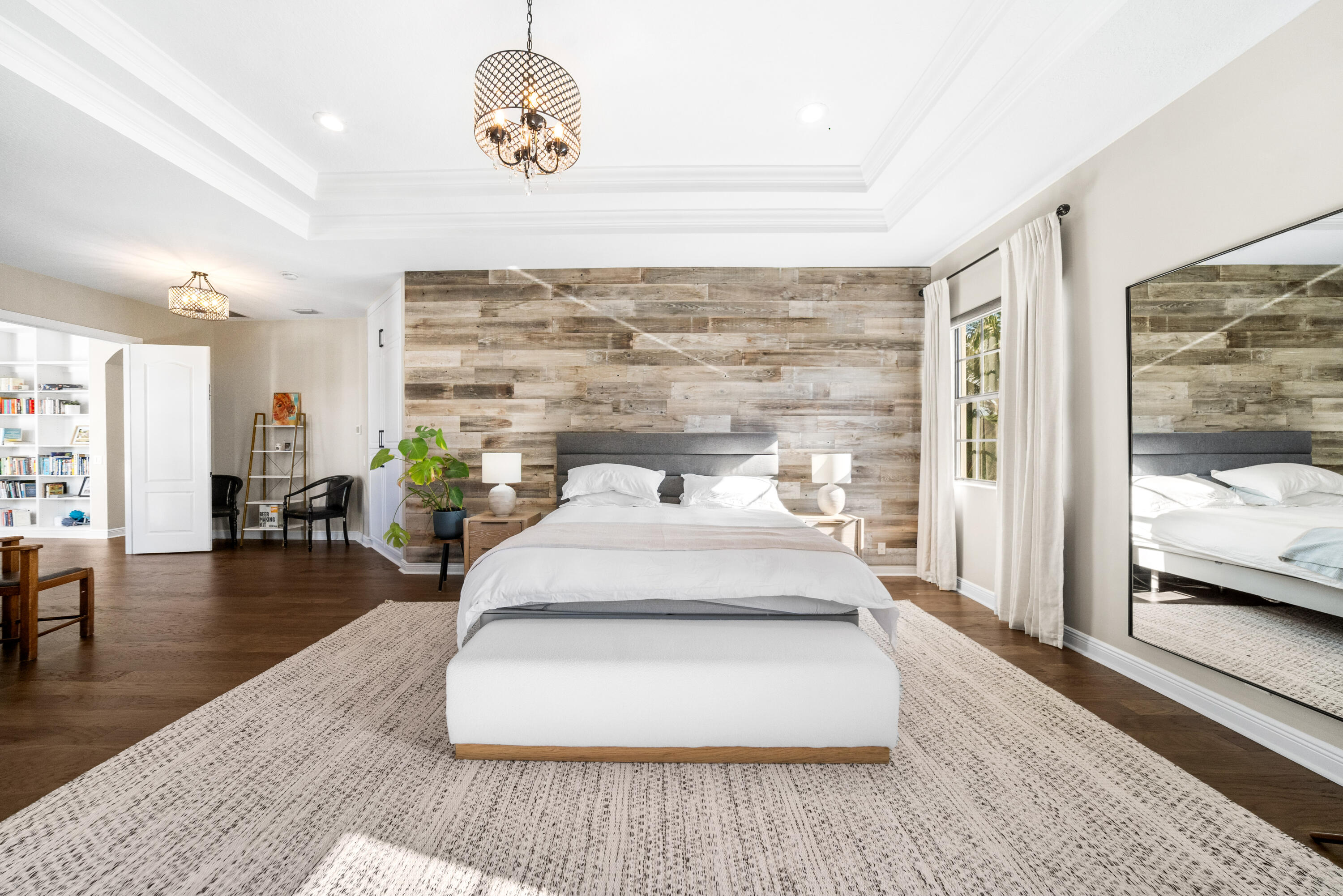 10221 Majestic Trail