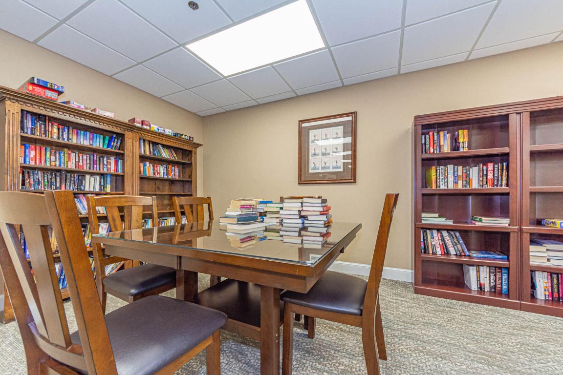 AQUANIQUE OCEAN CLUB, A CONDOMINIUM - Residential Lease