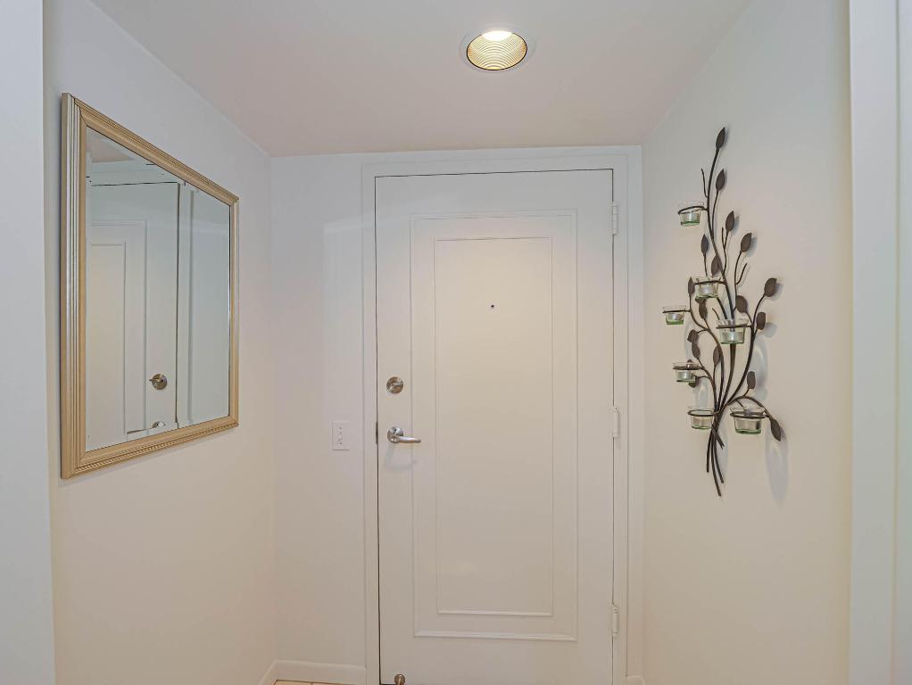 AQUANIQUE OCEAN CLUB, A CONDOMINIUM - Residential Lease