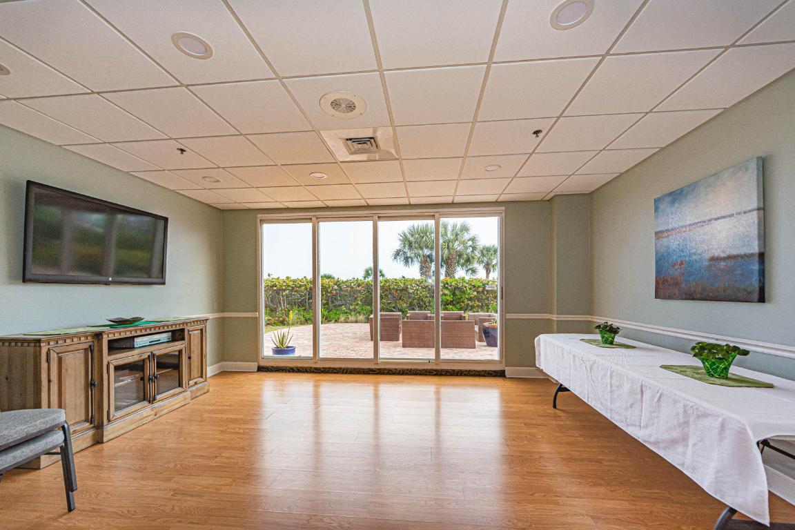 AQUANIQUE OCEAN CLUB, A CONDOMINIUM - Residential Lease