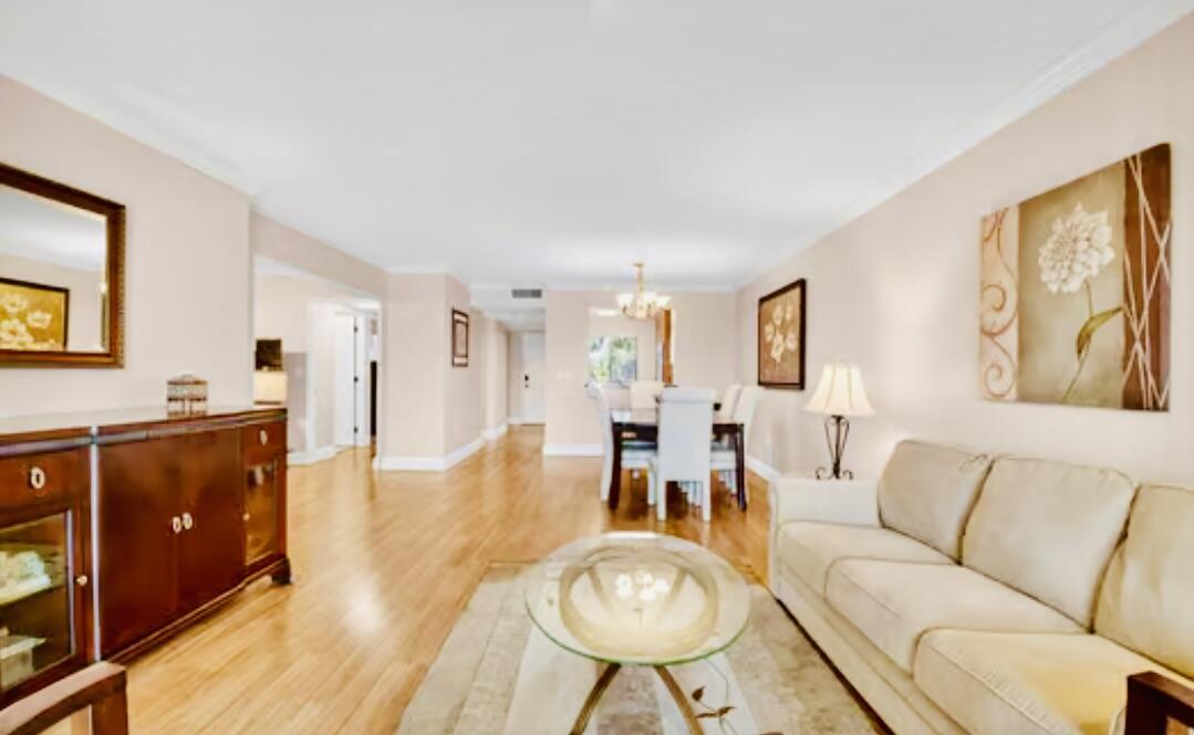 HUNTINGTON POINTE - Residential