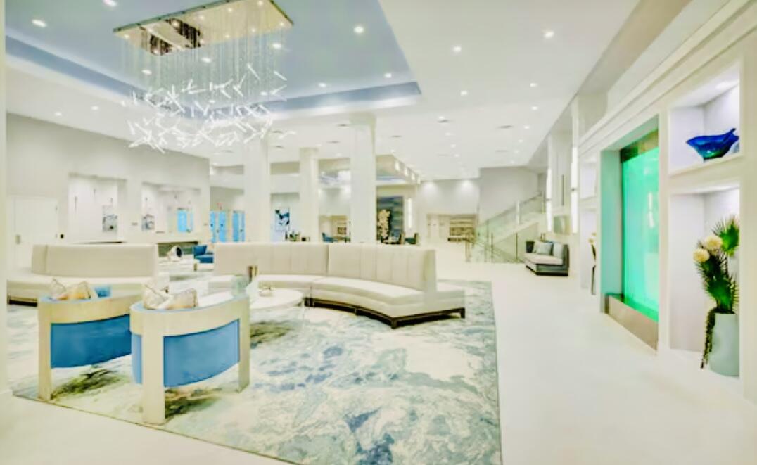 HUNTINGTON POINTE - Residential