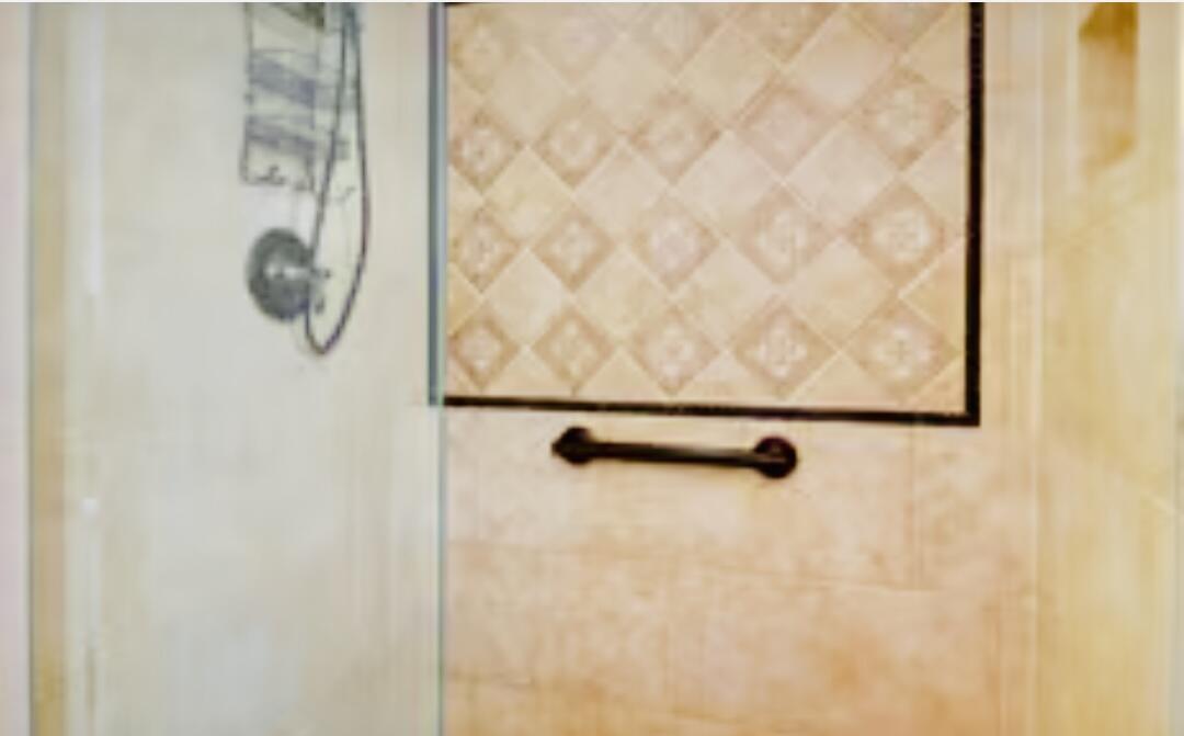 HUNTINGTON POINTE - Residential