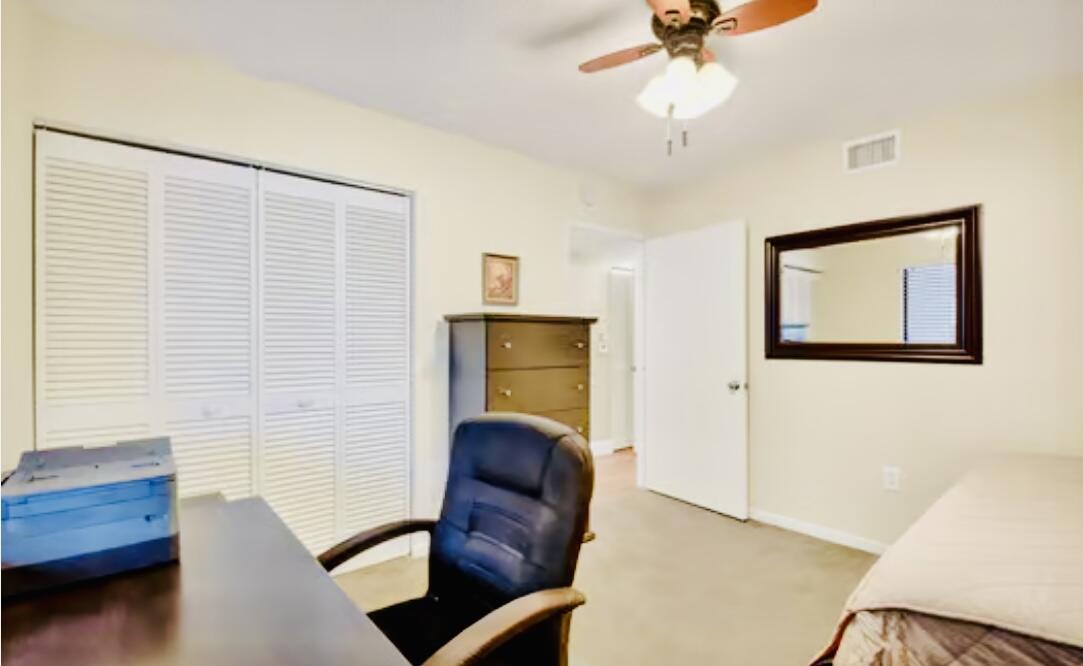 HUNTINGTON POINTE - Residential