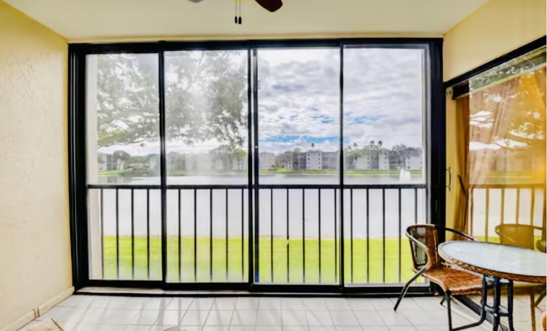 HUNTINGTON POINTE - Residential