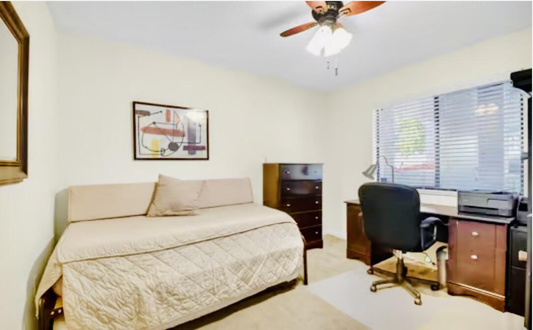 HUNTINGTON POINTE - Residential