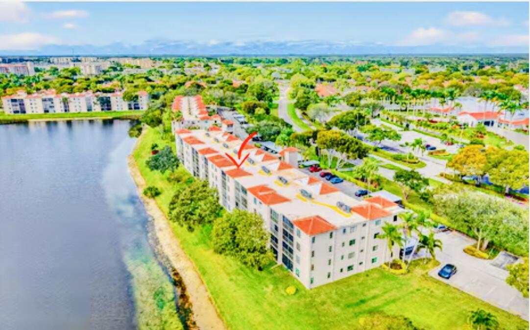 HUNTINGTON POINTE - Residential