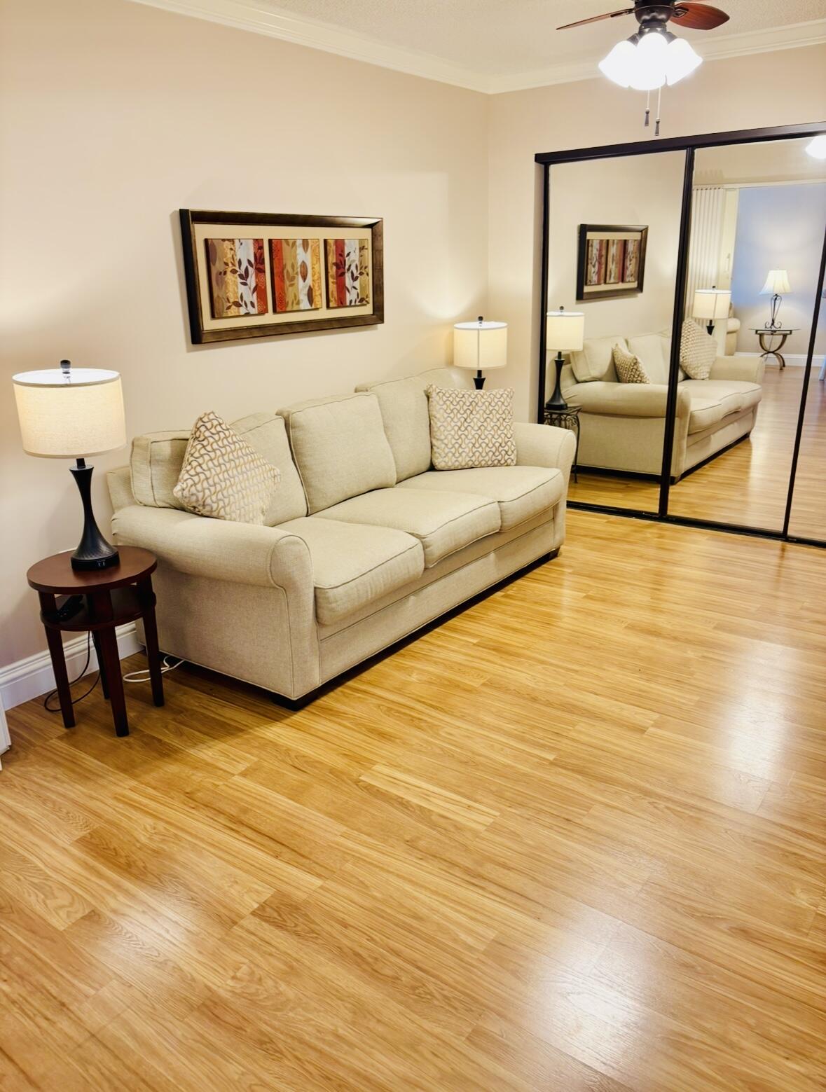 HUNTINGTON POINTE - Residential