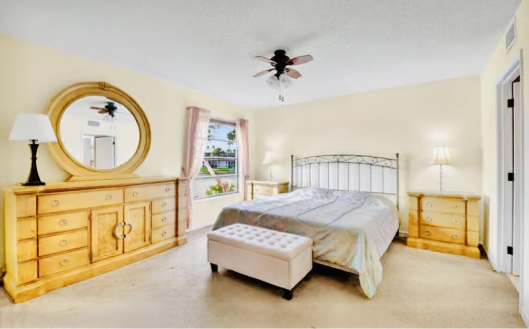 HUNTINGTON POINTE - Residential