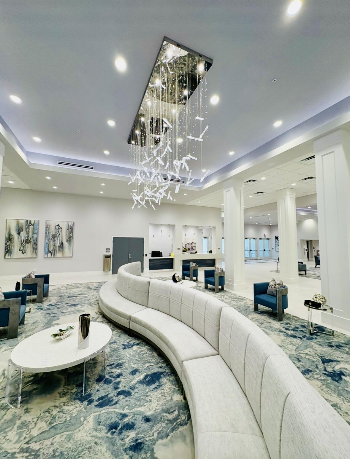 HUNTINGTON POINTE - Residential