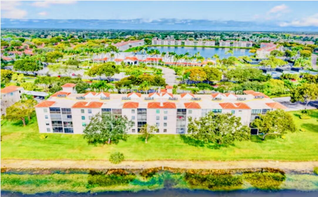 HUNTINGTON POINTE - Residential