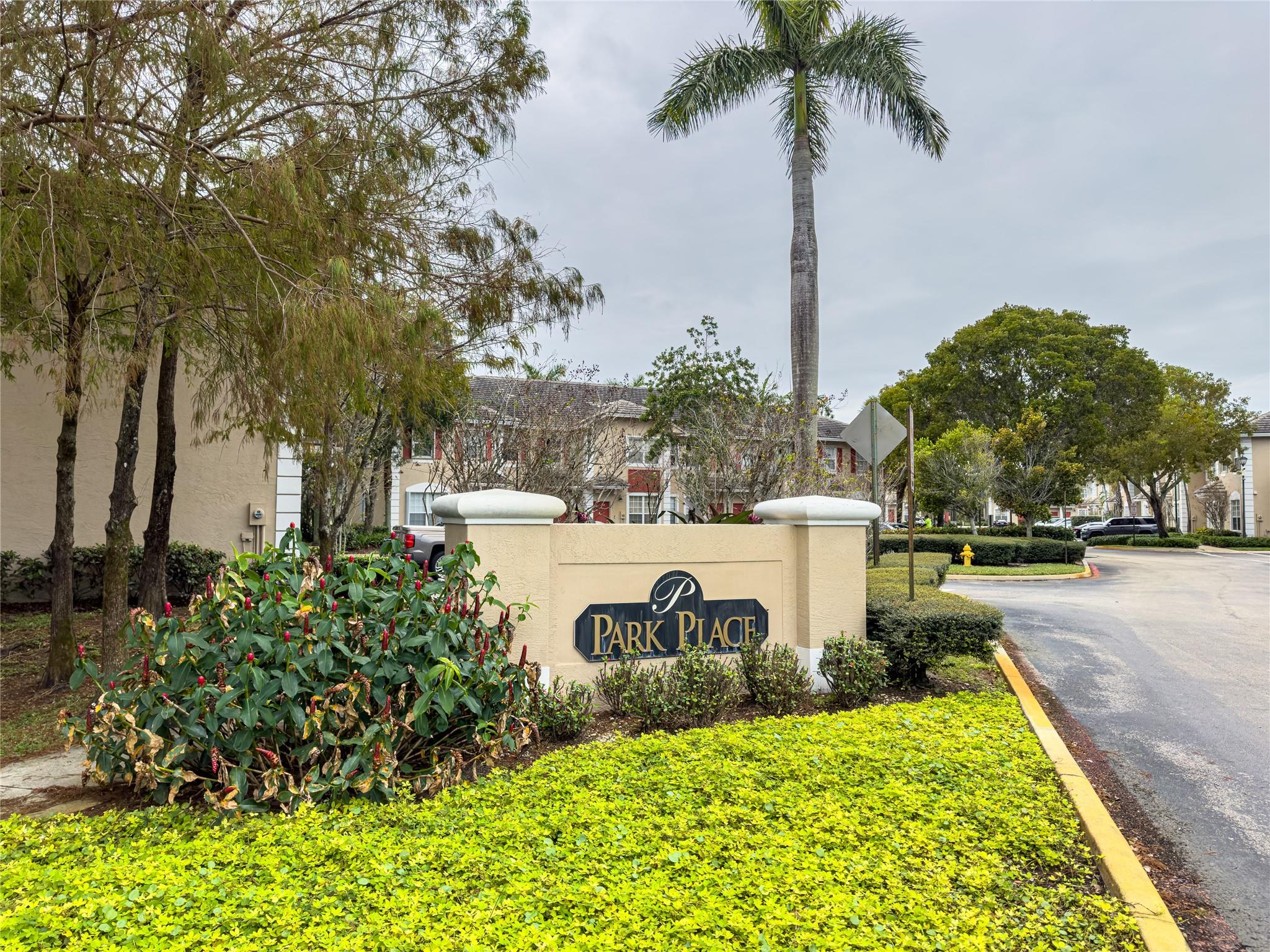 PARK PLACE AT PLANTA - Residential