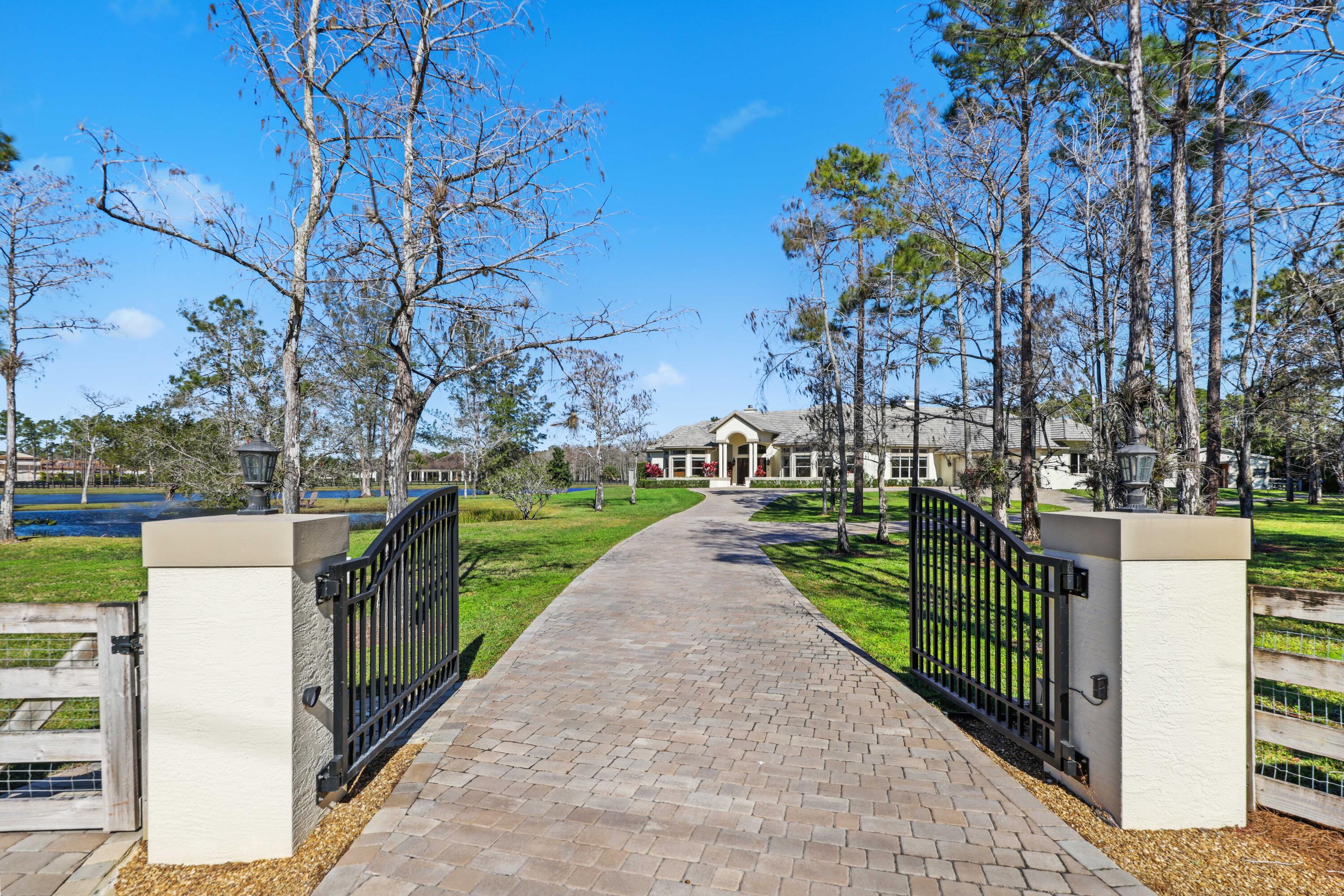 11581 Manatee Terrace