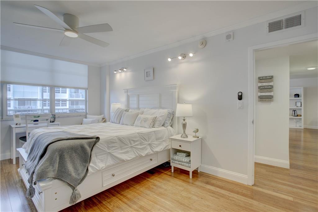 EAST POINT TOWERS - Residential