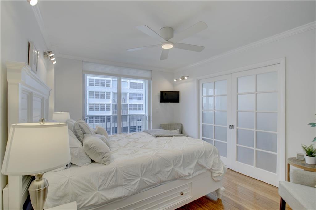 EAST POINT TOWERS - Residential